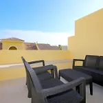 Port Luxury Orion 아파트 에스테포나